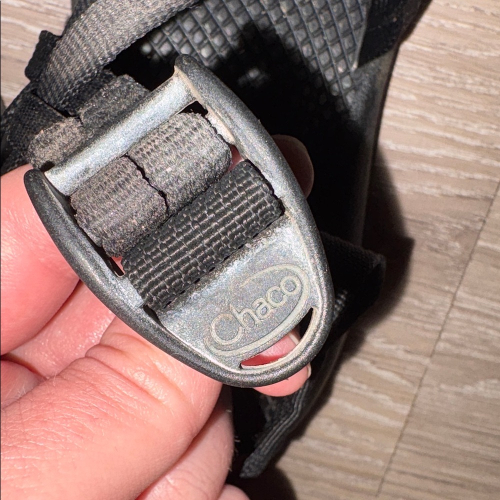 Chaco Black Double Strap Toe Loop Sandals - image 4